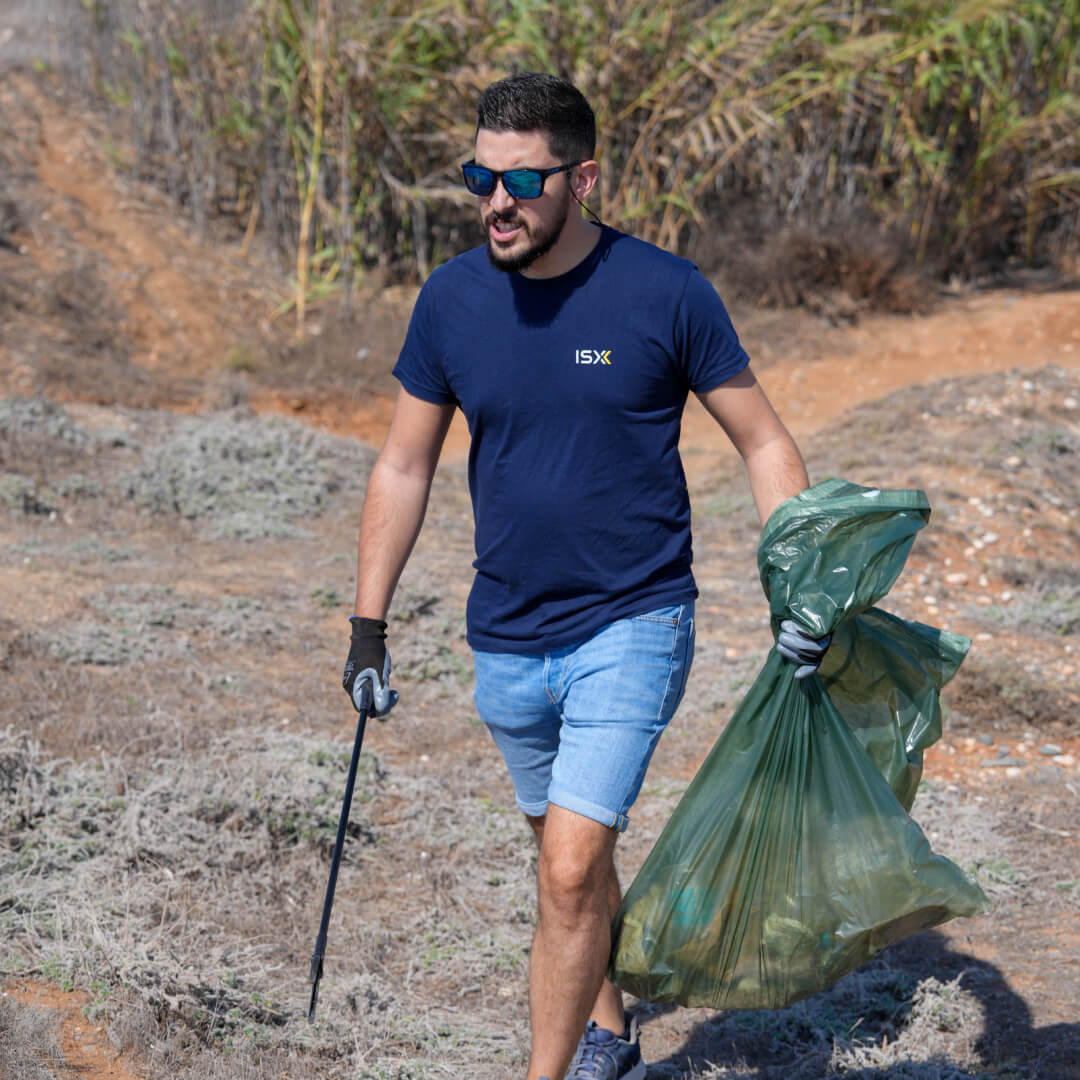 BeachCleanUp-8-Carousel