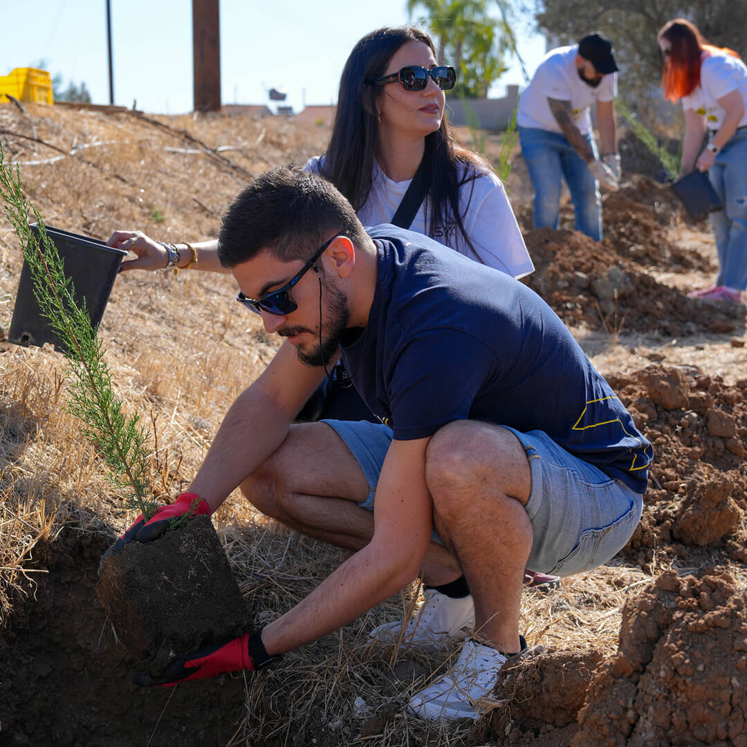 Treeplanting-Photoshoot-Pic1